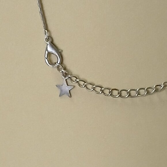 White Magnolia Flower & Rhinestone Silver Necklace 19" - Picture 2 of 2